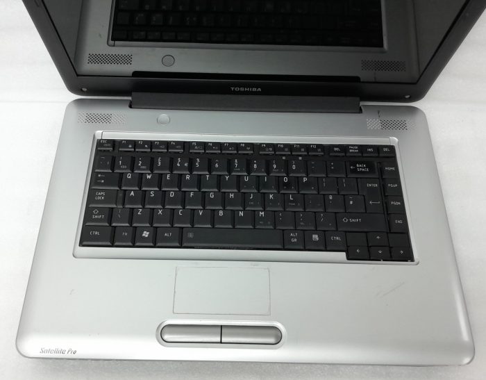 Toshiba_Satellite_Pro_L450-13p_3