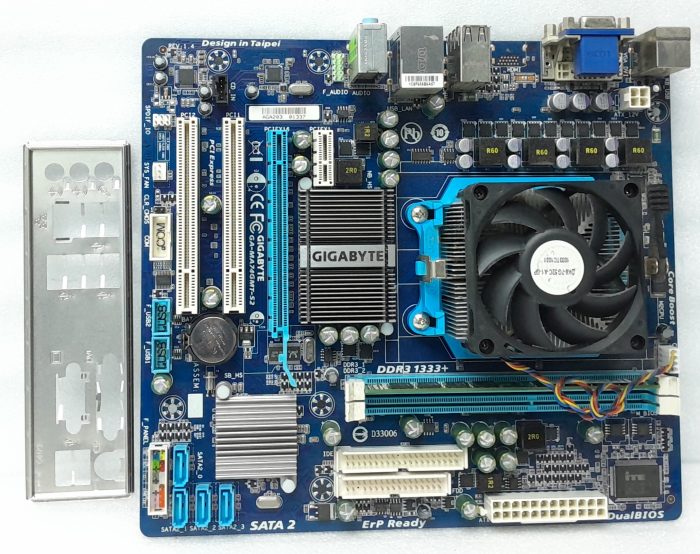 Gigabyte Motherboard AMD Phenom II X2 555 With I/O Shield GA-MA74GMT-S2 AM3 DDR3 MICRO ATX - Image 2