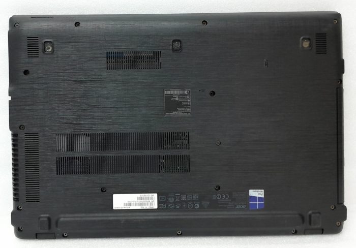 Acer_Travelmate_P257_5