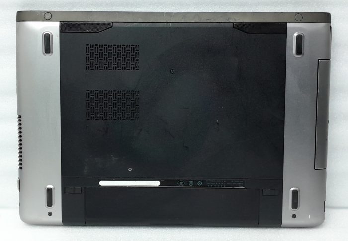 Dell_Vostro_3560_6