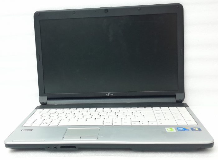 Fujitsu_Lifebook_A530_2