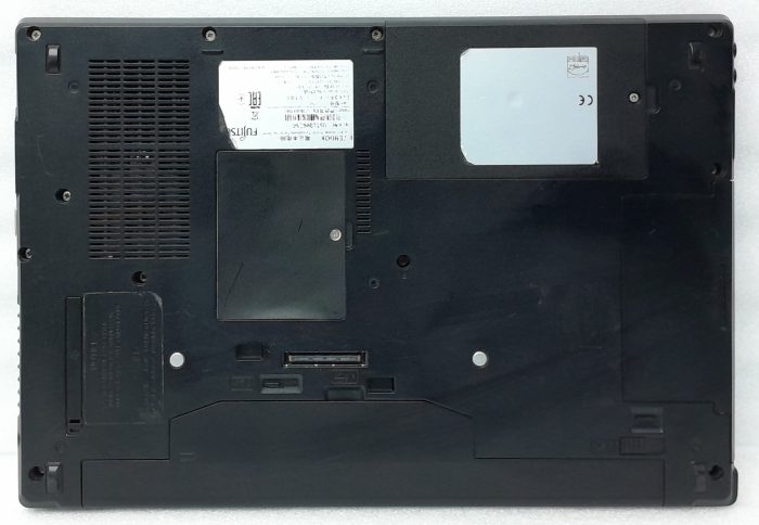Fujitsu_Lifebook_E547_6