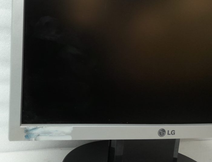 Lg_Flatron_L1750sq-sn_3
