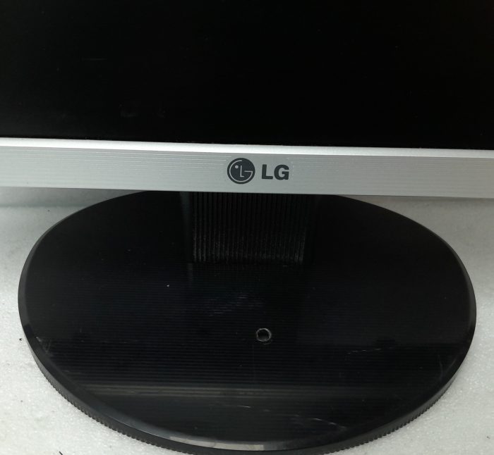 Lg_Flatron_L1753s-sf_3