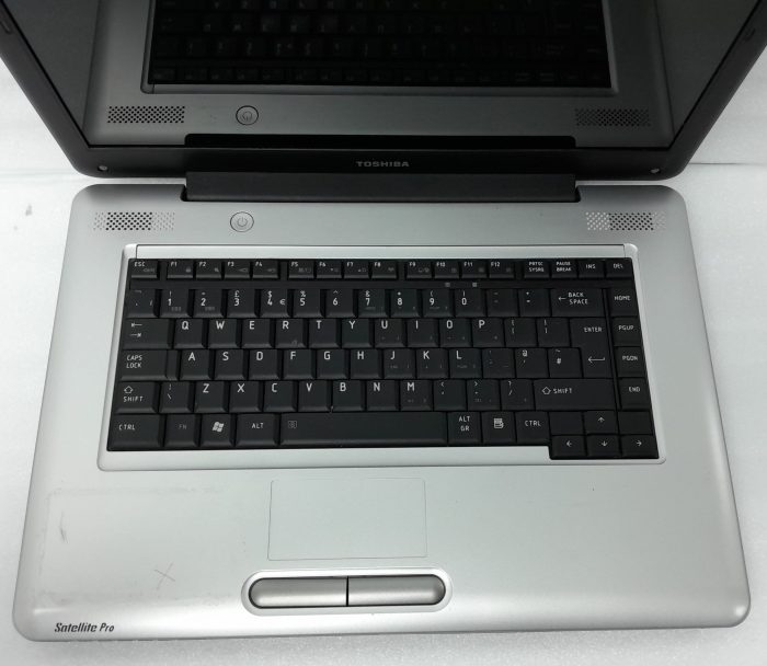 Toshiba_Satellite_Pro_L450-13p_3