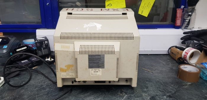 Philips 8833 CRT Monitor - Image 3