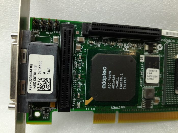 Adaptec  Dual Channel ULTRA-320 SCSI RAID Controller ASR-2200S - Image 3