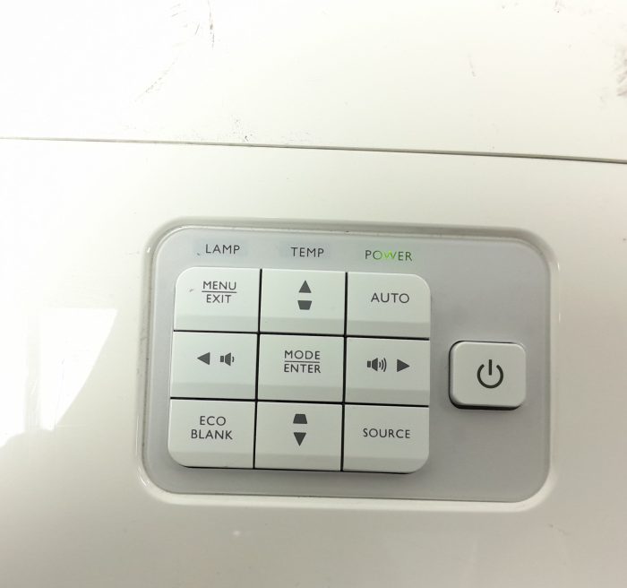 Benq HDMI VGA Projector with 1877 Lamp Hours Used W770ST - Image 6