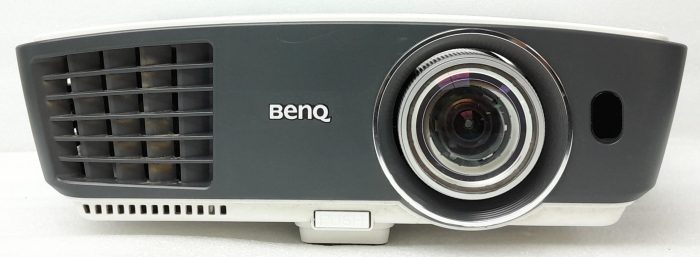 Benq HDMI VGA Projector with 1877 Lamp Hours Used W770ST - Image 5