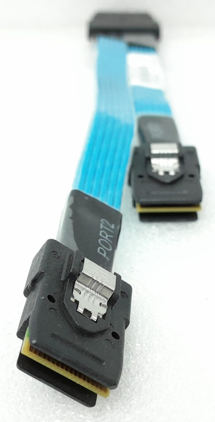 Amphenol Mini SAS Cable 781580-001 784629-001 - Image 4