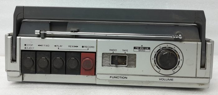Sanyo Radio Cassette Recorder M2801L - Image 6