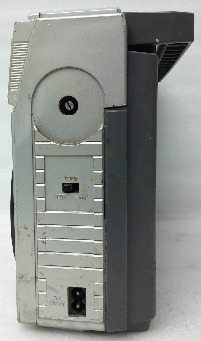 Sanyo Radio Cassette Recorder M2801L - Image 5