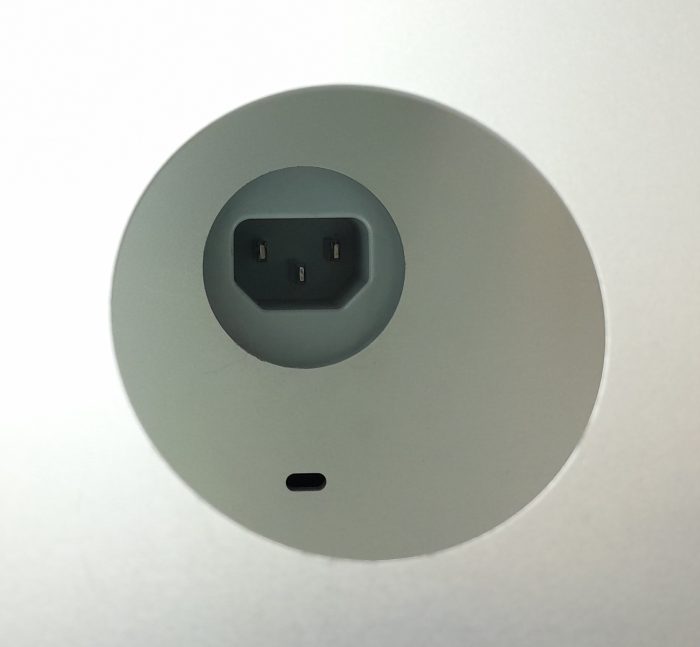 Apple_imac12,2_3