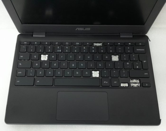 Asus_C204e_3
