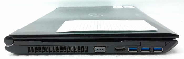 Fujitsu_Lifebook_Ah532-g21_3