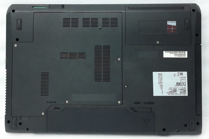 Fujitsu_Lifebook_Ah532-g21_5