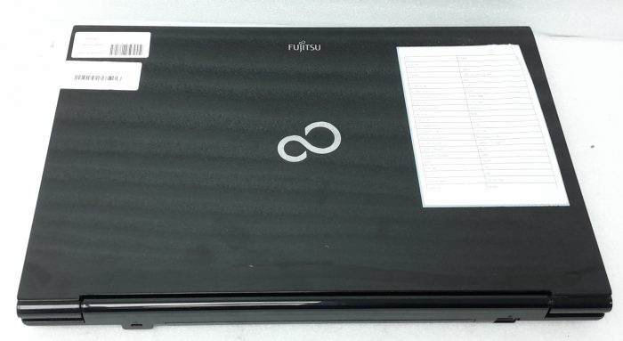 Fujitsu_Lifebook_Ah532-g21_6