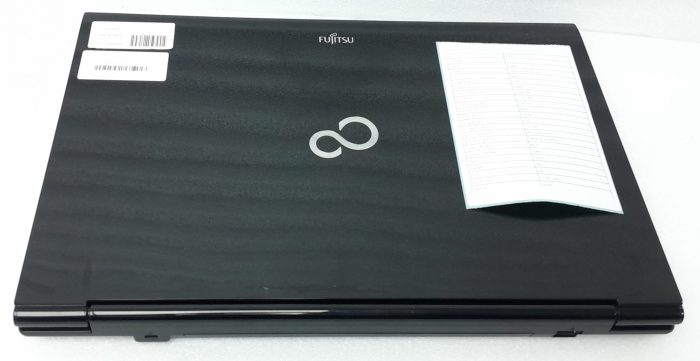 Fujitsu_Lifebook_Ah532-g21_6