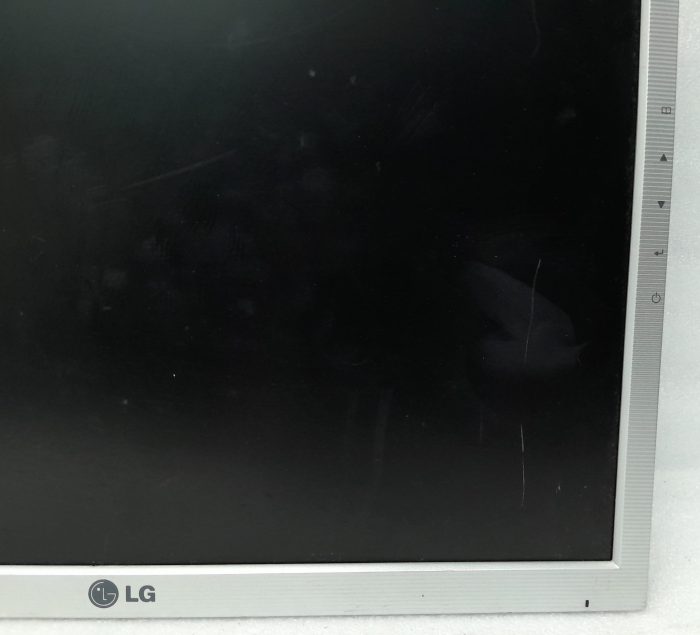 Lg_Flatron_L1753s-sf_3