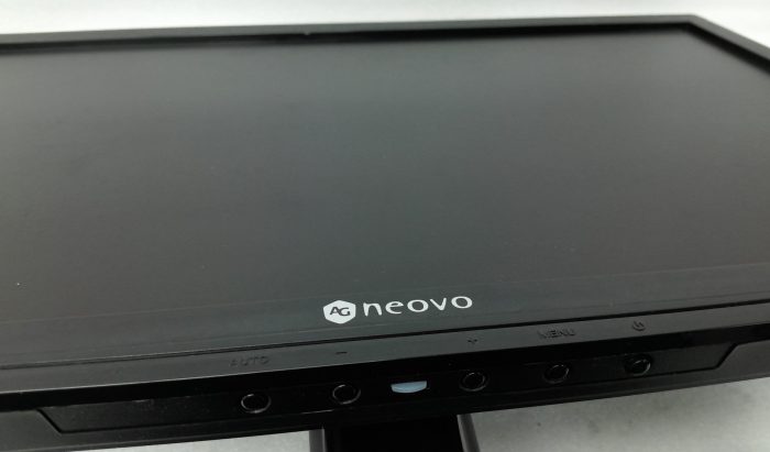Neovo__L-w22_3