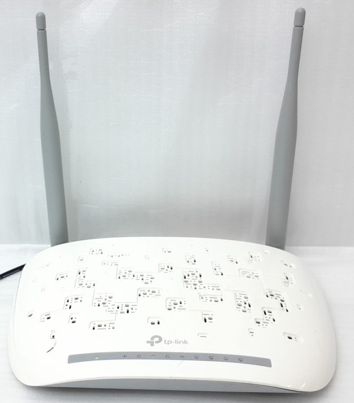 TP-Link 300Mbps Wireless N USB VDSL/ADSL Modem Router TD-W9970 - Image 2