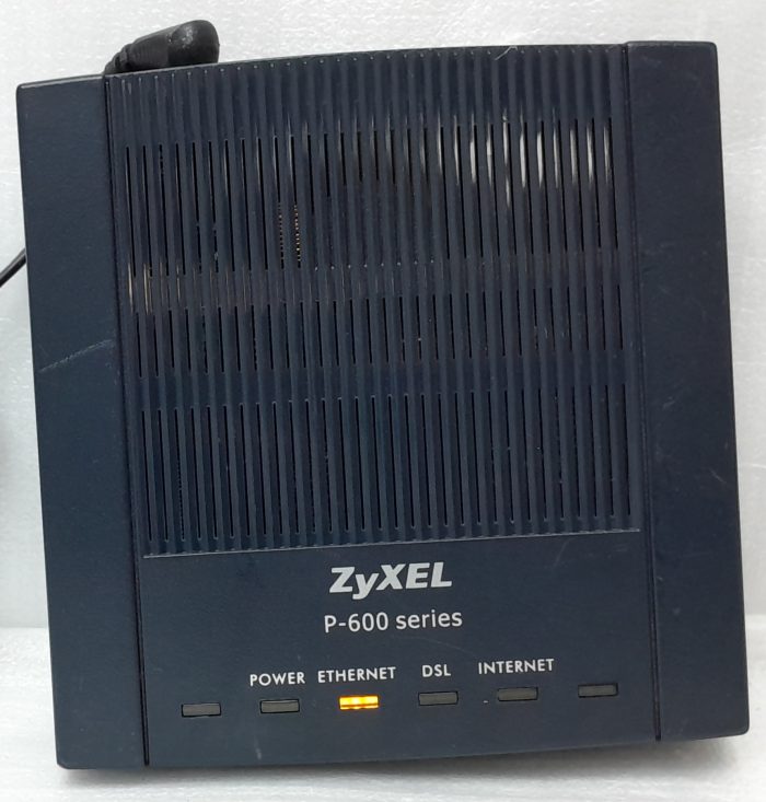 ZyXEL Router P-600 Series P-660R-D1 - Image 2
