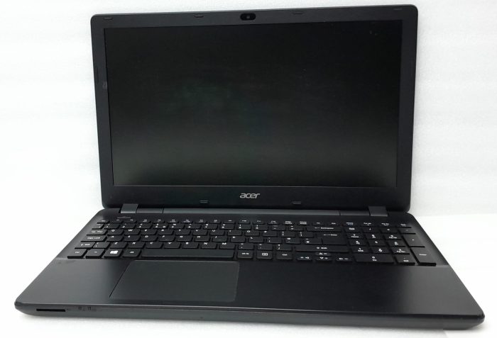 Acer_Travelmate_P256-m_2