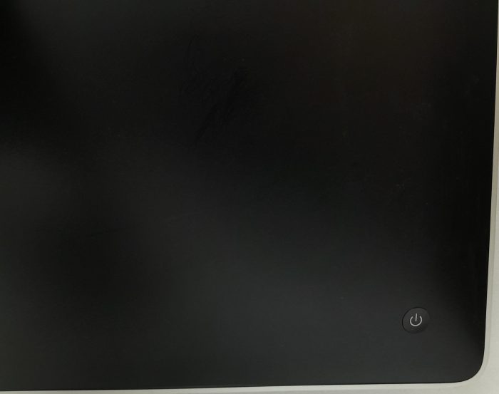 Apple_iMac_9,1_4