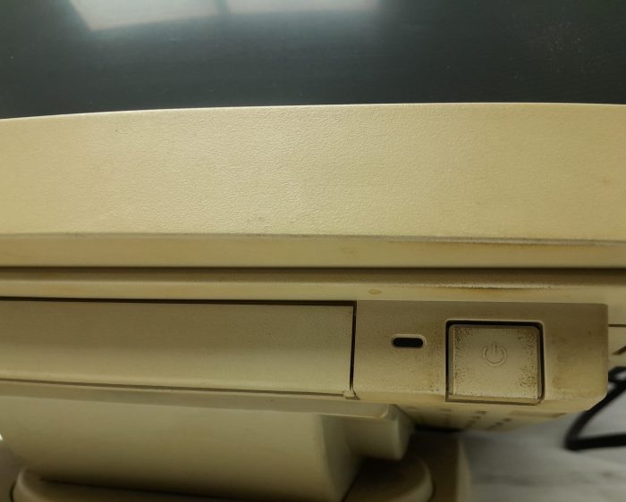 Compaq__444_Crt_3