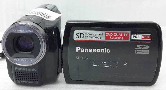 Panasonic 10x Optical Zoom SD Memory Card Camcorder SDR-S7 - Image 9