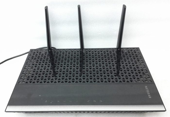 Netgear AC1900 WiFi Range Extender EX7000 - Image 2