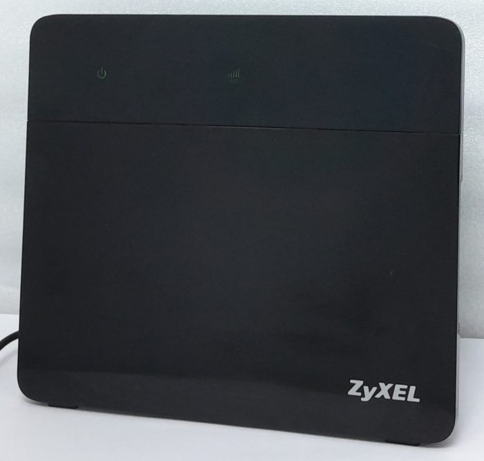 ZyXEL Gigabit Ethernet Dual Band Wireless Router VMG8924-B10A - Image 2