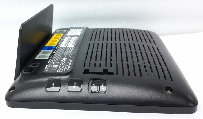 ZyXEL Gigabit Ethernet Dual Band Wireless Router VMG8924-B10A - Image 5