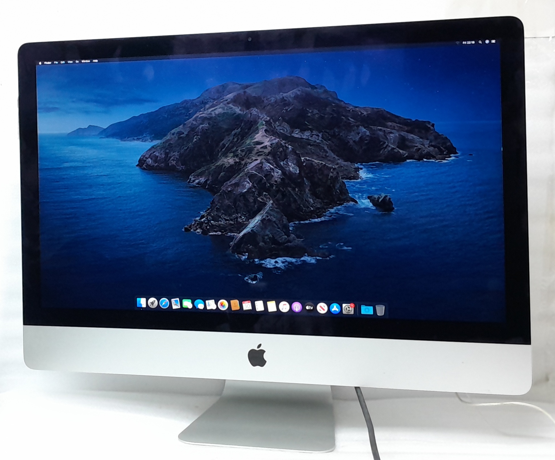 Apple_iMac_142_1.jpg Apple_iMac_14,2_1