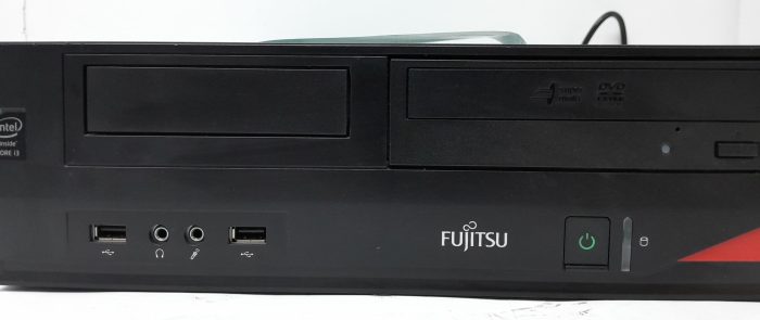 Fujitsu_Esprimo_E420_3