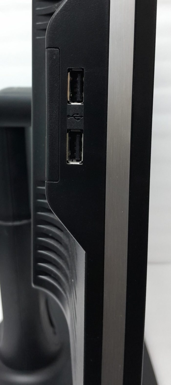 HP_Zr2440w_4