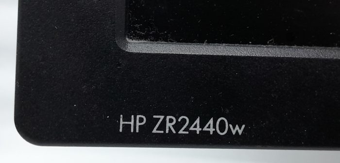 HP_Zr2440w_6