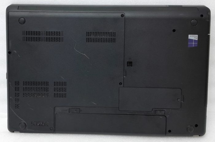 Lenovo_Thinkpad_E545_5