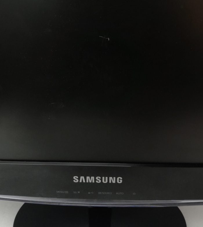 Samsung_Syncmaster_B2030n_3