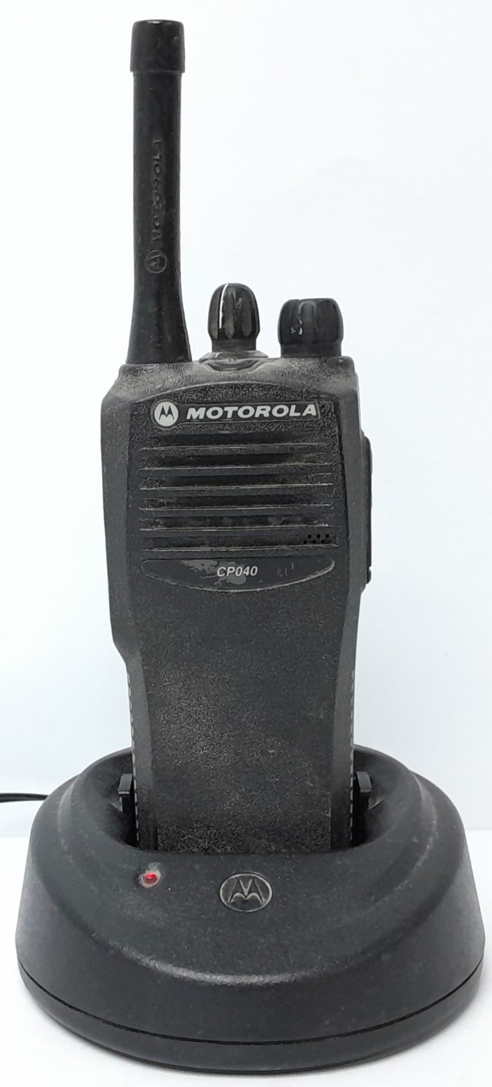 Motorola Two Way Radio Walkie Talkie CP040 - Image 2