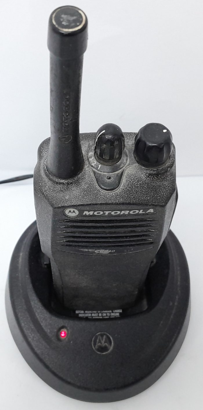 Motorola Two Way Radio Walkie Talkie CP040 - Image 7