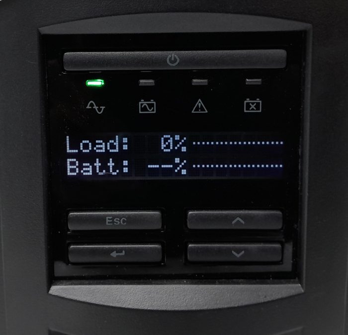 APC Smart-UPS 750 Uninterruptible Power Supply (UPS) SMT750I - Image 6