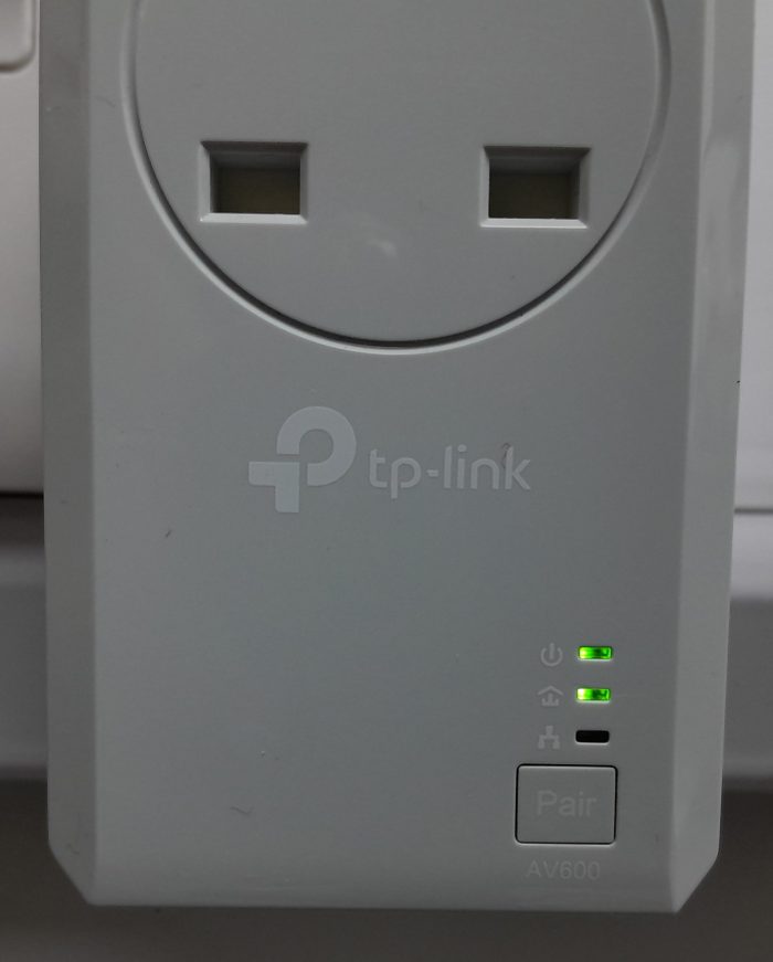 TP-Link Powerline Starter Kit TL-PA4022P KIT - Image 6