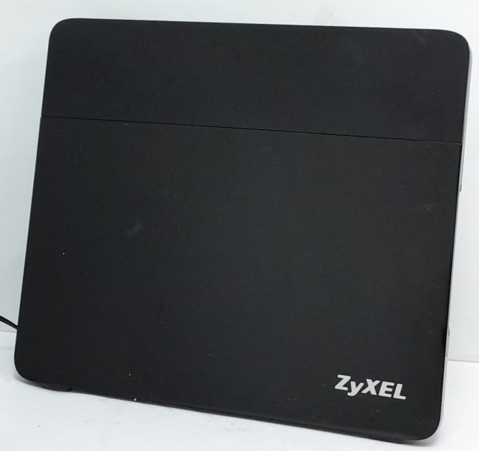 ZyXEL Wireless Router VMG8324-B10A - Image 2