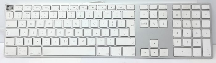 Apple USB Keyboard A1243 - Image 2
