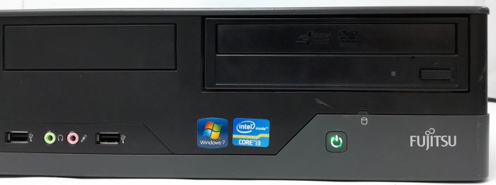 Fujitsu_Esprimo_E400_3