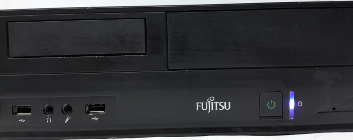 Fujitsu_Esprimo_E420_3