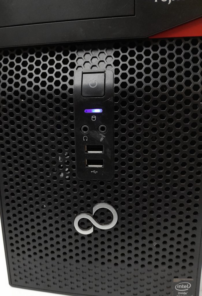 Fujitsu_Esprimo_P420_3