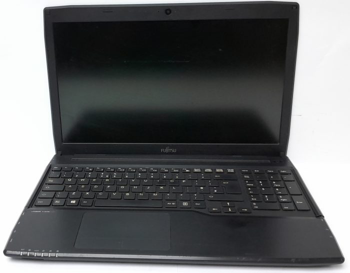 Fujitsu_Lifebook_A544_2