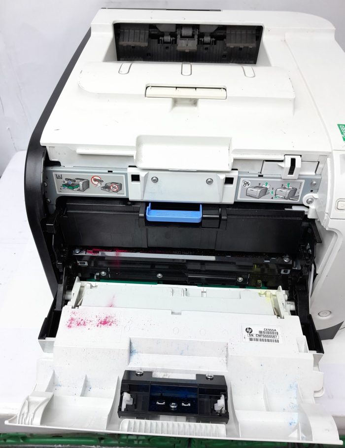 HP_Laserjet-Pro-300-Color-M351a_4